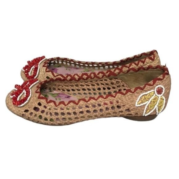 Betsey Johnson 5.5 beaded straw flats - Picture 4 of 8